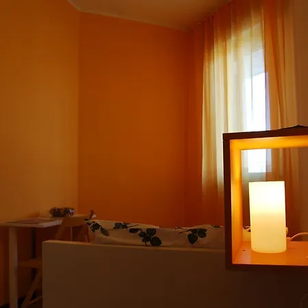 La Rosa Scarlatta Broseta Guest house